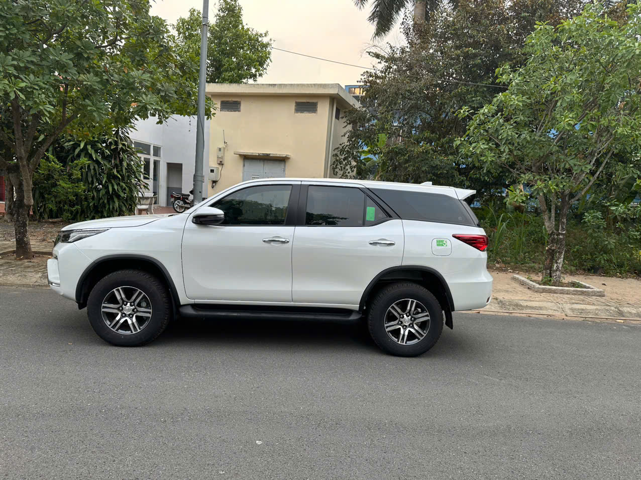 FORTUNER 2025( Máy dầu STĐ)​ được cho thuê tại Thuê Xe tự lái Quận 7
